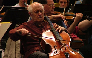 WAR AND PEACE OF ROSTROPOVICH